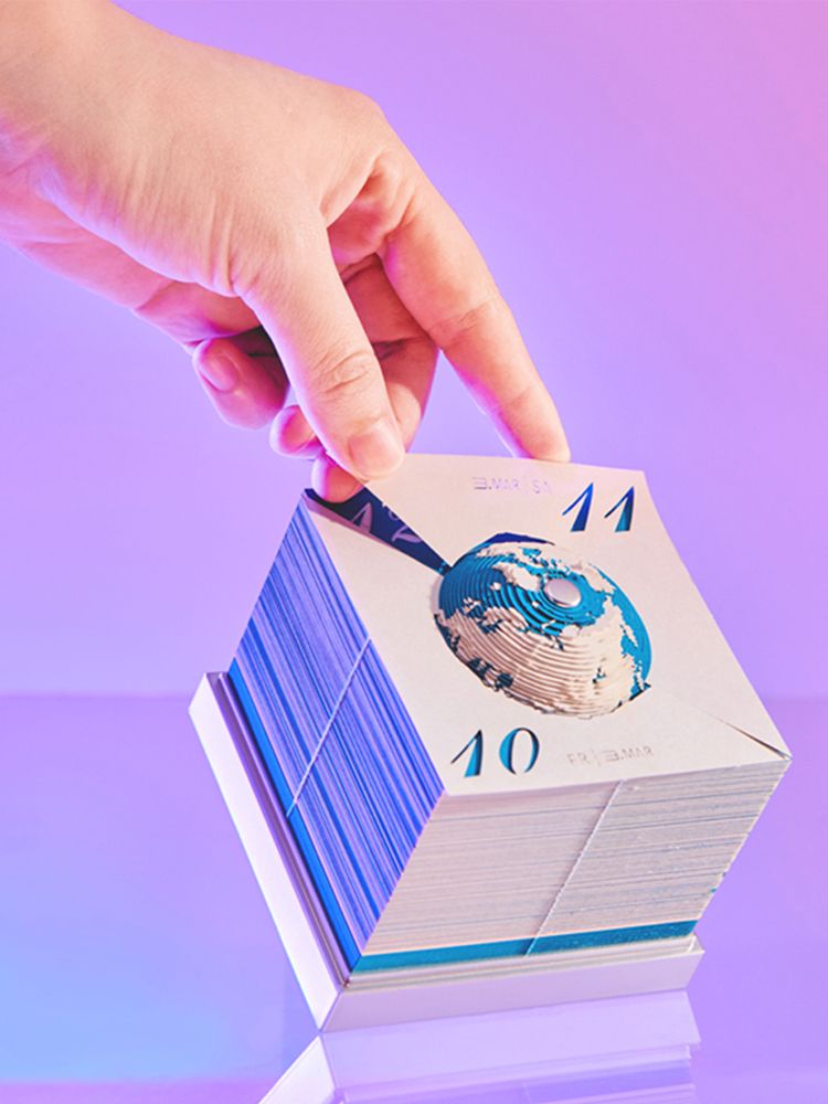 3D Earth Sculpture Calendar Model Ornaments for Home School Office Decor