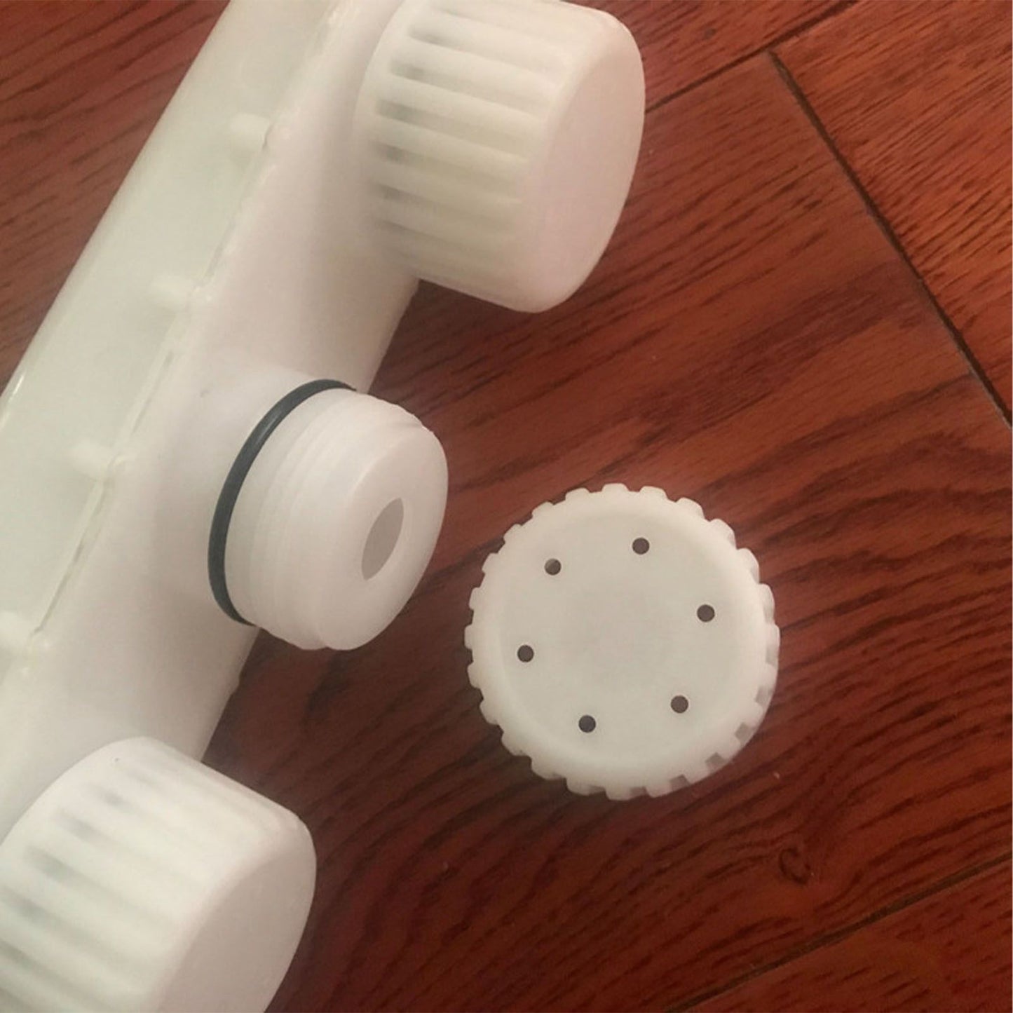 Sprinkler Head Plastic Multifunction Watering Misting Sprinkler for Garden Outdoor Agriculture Four Holes