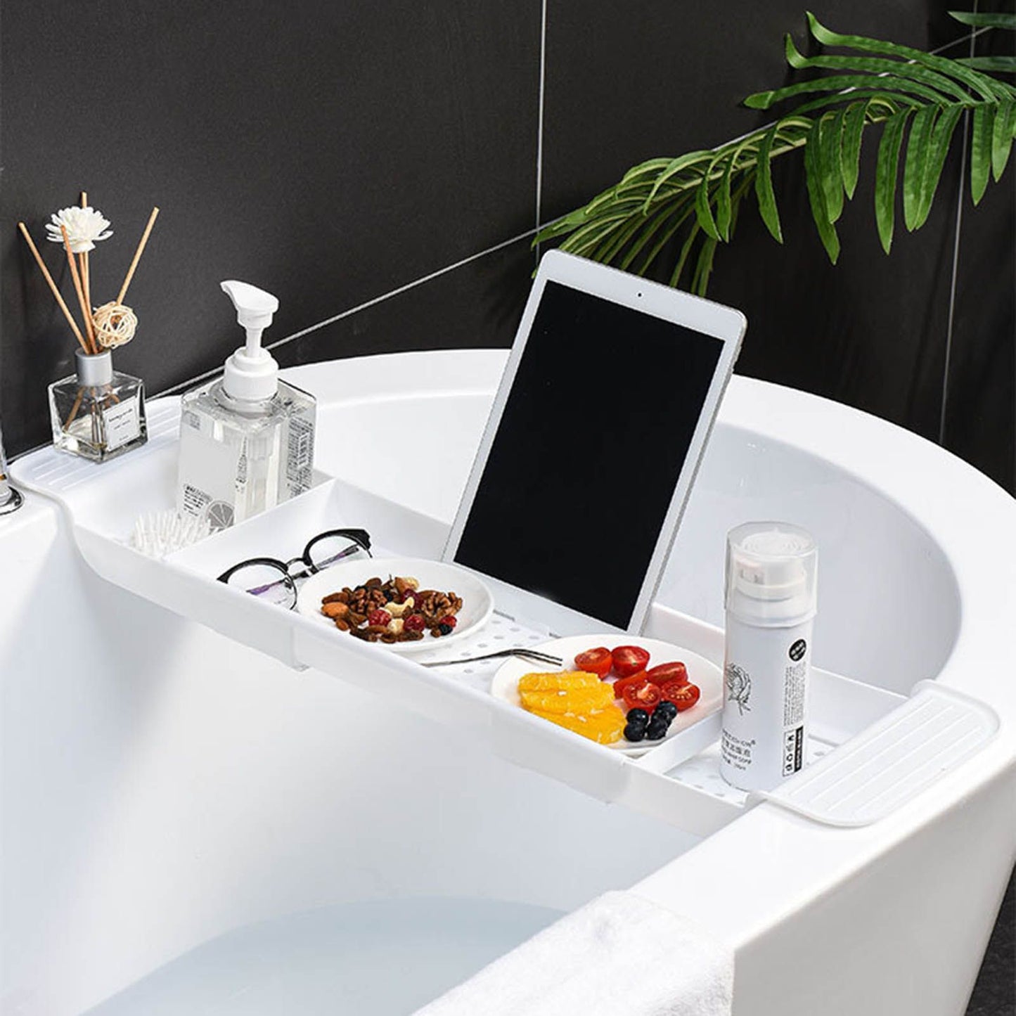 Bathtub Tray Stable Placement Expandable Plastic Material Draining Design Bath Caddy Tub Table for Bathroom White