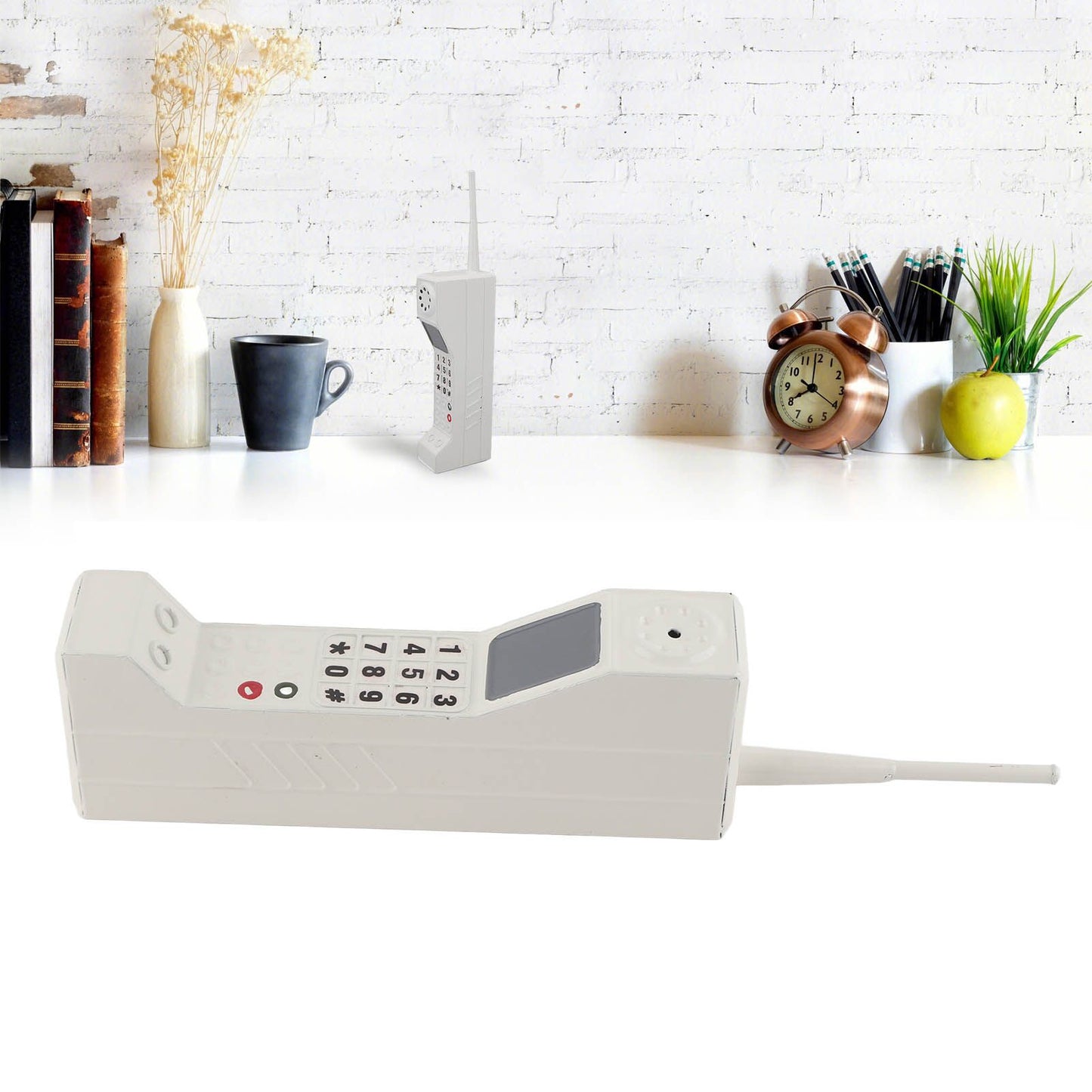 Retro Cellphone Model Old Fashioned Cellular Phone Model Ornament Vintage Simulation Photographic Props for Home Stage White
