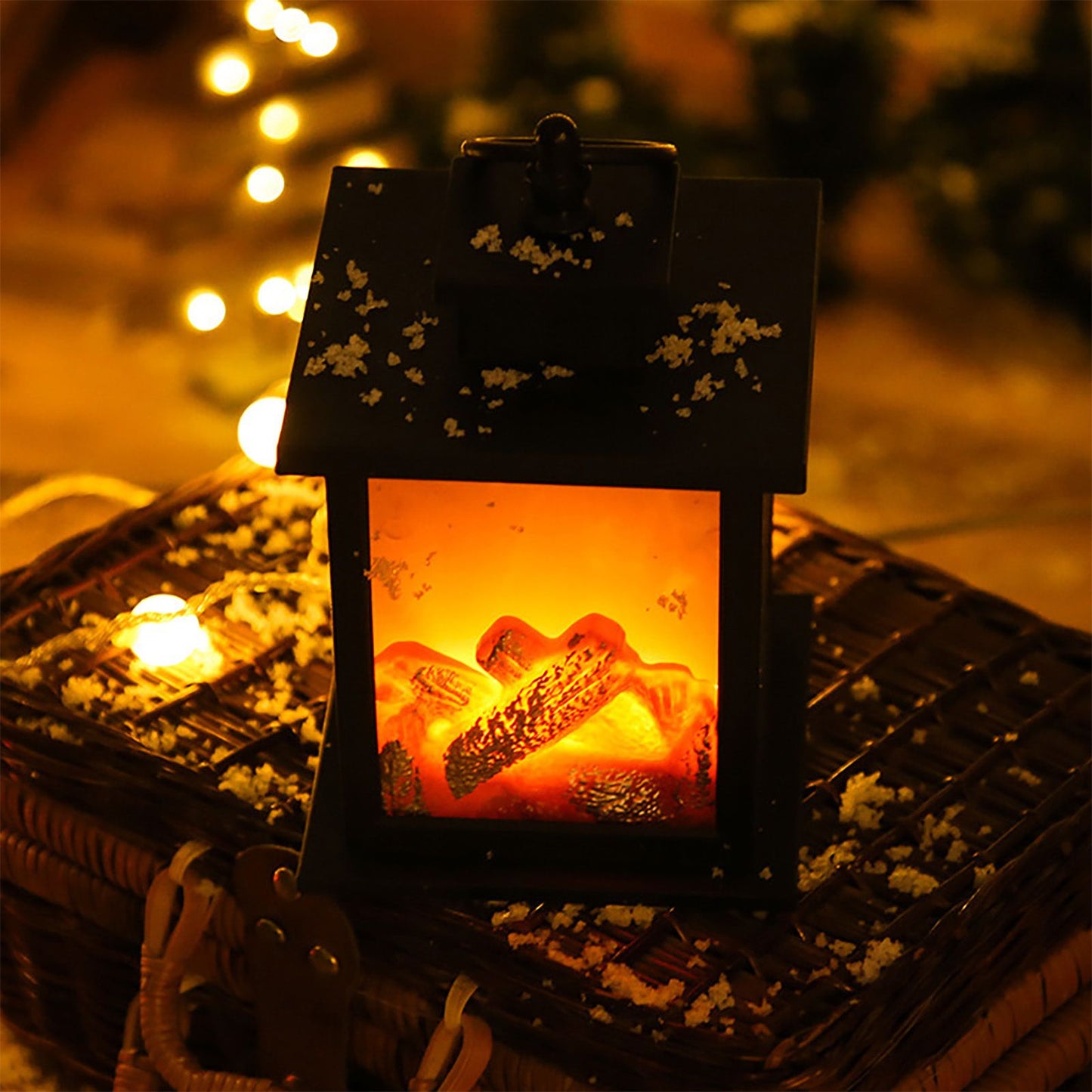 LED Flame Lantern Light Fashionable Retro Lantern Hanging Lamp for Christmas Decoration Square Flame Lamp, M