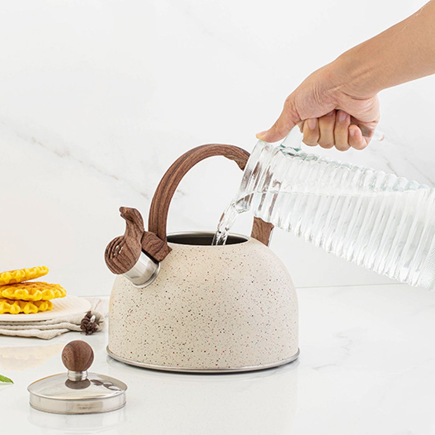 2.5L Whistling Tea Kettle Stovetop Food Grade Stainless Steel Tea Pots for Kitchen Hotel
