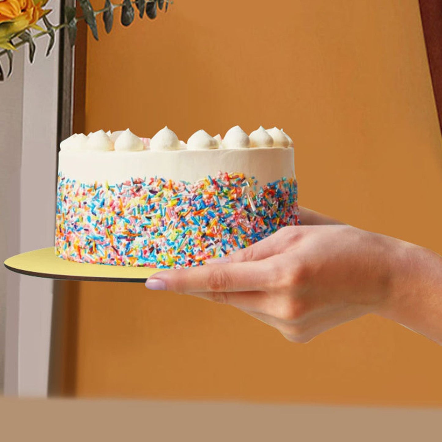 200Pcs Golden Cake Base Board 3.5in Round Cake Pad for Mini Cakes Muffins Cookies Mousse Brownies Cupcakes Pizza