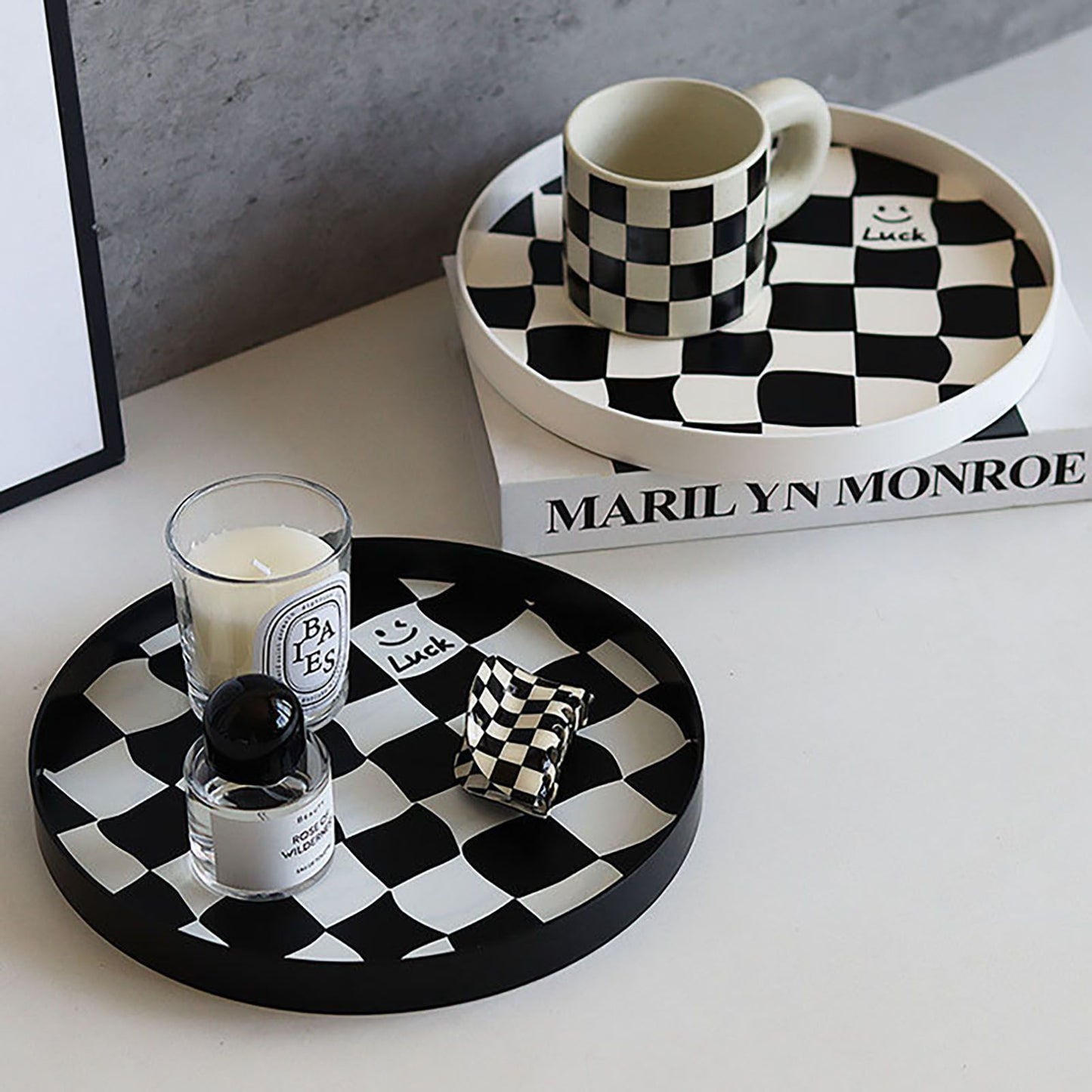 Round Storage Organizer Tray Checkerboard Design Plate Container Tray for Fruit Perfume Jewelry White, Small