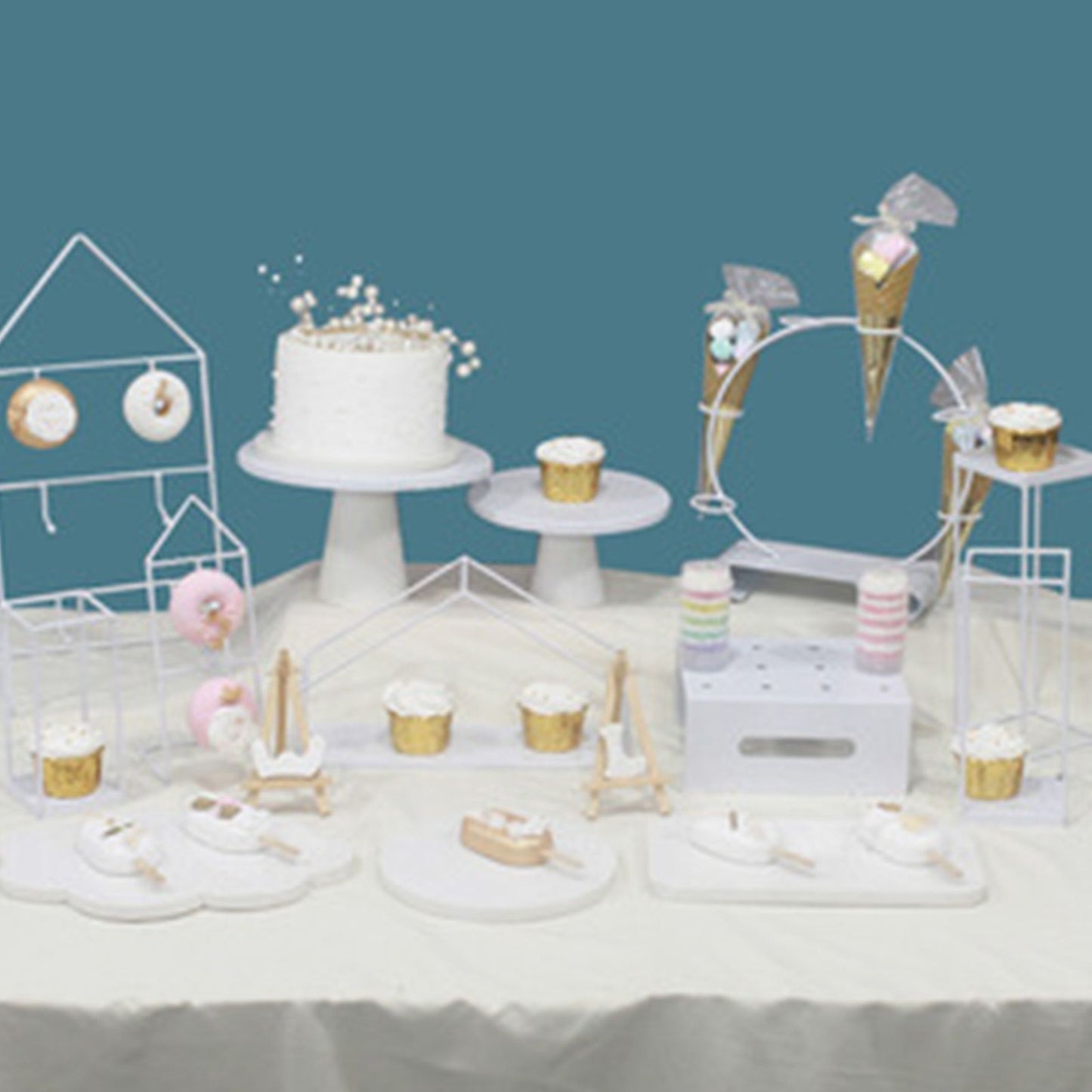 Cake Stand European Style Metal Cupcake Stand for Wedding Party Milk Tea Shop Birthday Party White
