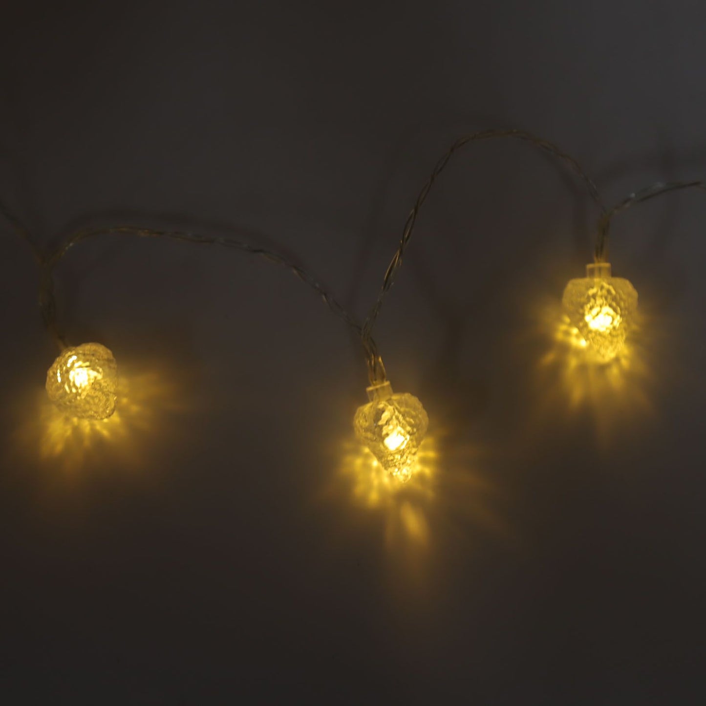 20 LEDs Christmas Lights Outdoor Strawberry Fairy String Lights Battery Powered Festival Decor Light String for Home Room