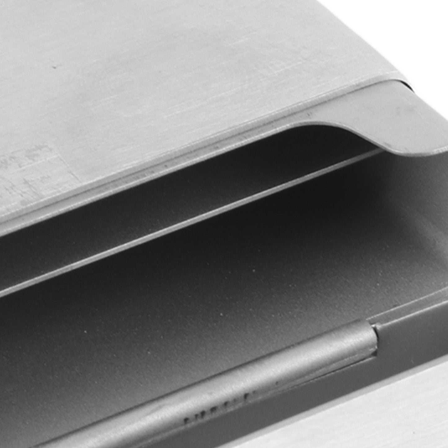 Cigarette Holder Case Stainless Steel Large Capacity Small Portable Cigarette Case for 20 Cigarettes