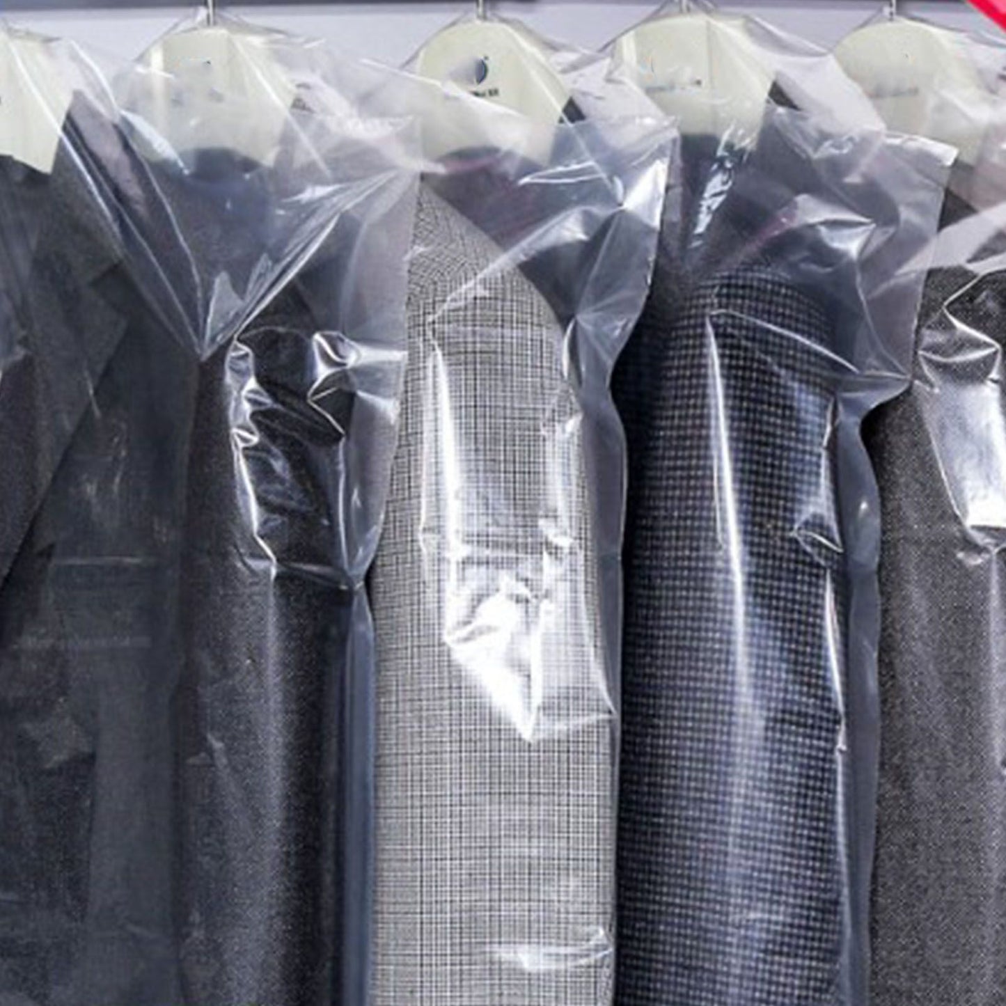 100 Pcs Hanging Garment Bag Single Use Dustproof 60x120cm PE Material Semi Transparent Hanging Suit Bag