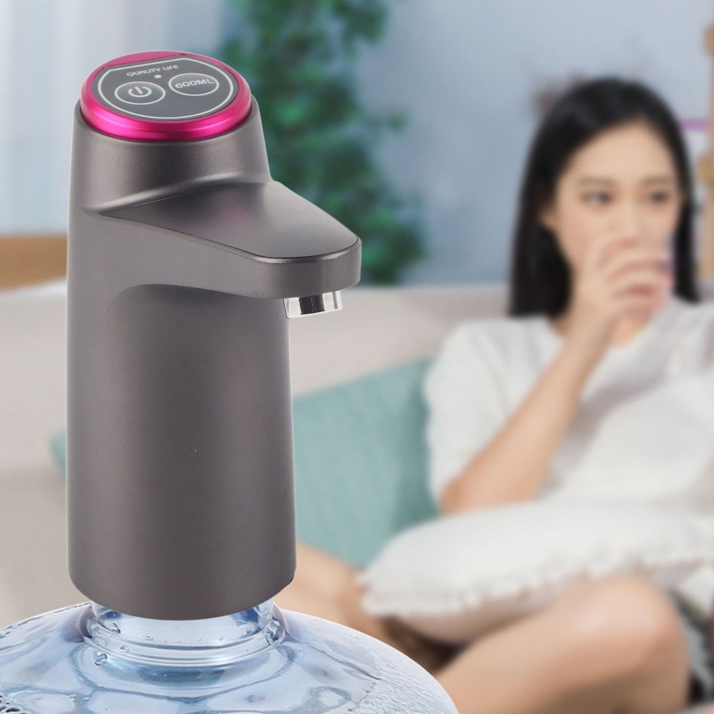 Automatic Water Dispenser USB Electric Water Bottle Pump for Camping Household Black Bulit in Battery