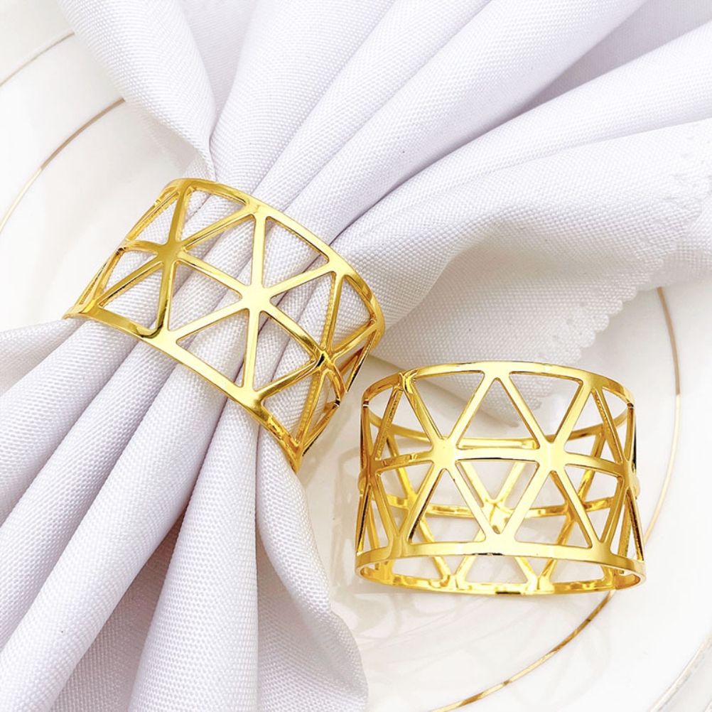 Pack of 6 Christmas Napkin Rings Gold Metal Napkin Ring Napkin Buckles for Wedding Party Dinner Anniversary Table Decoration