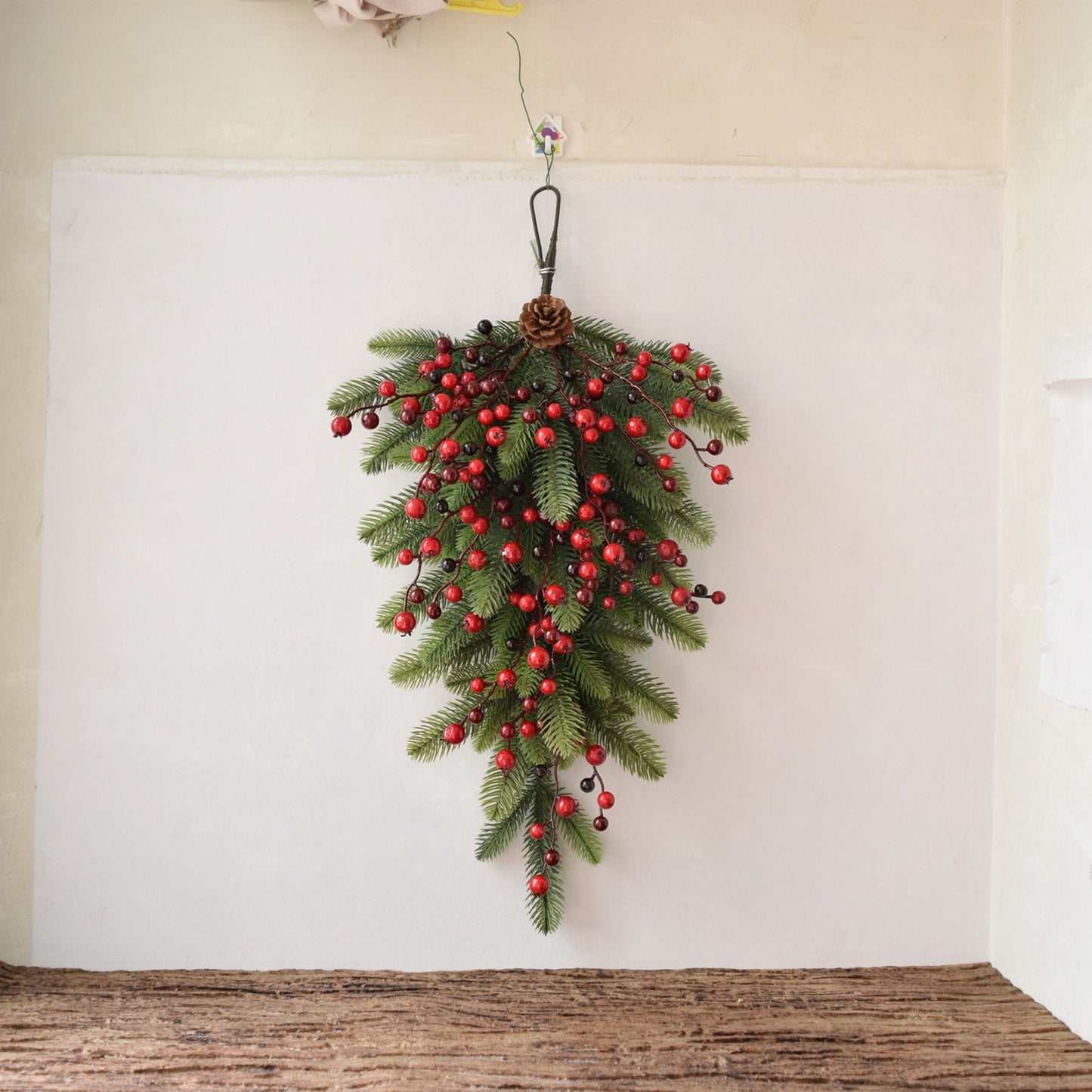 Green Red Fruit Decoration Christmas Decoration Hanging Upside Down Greenery Wall Hanging Decoration