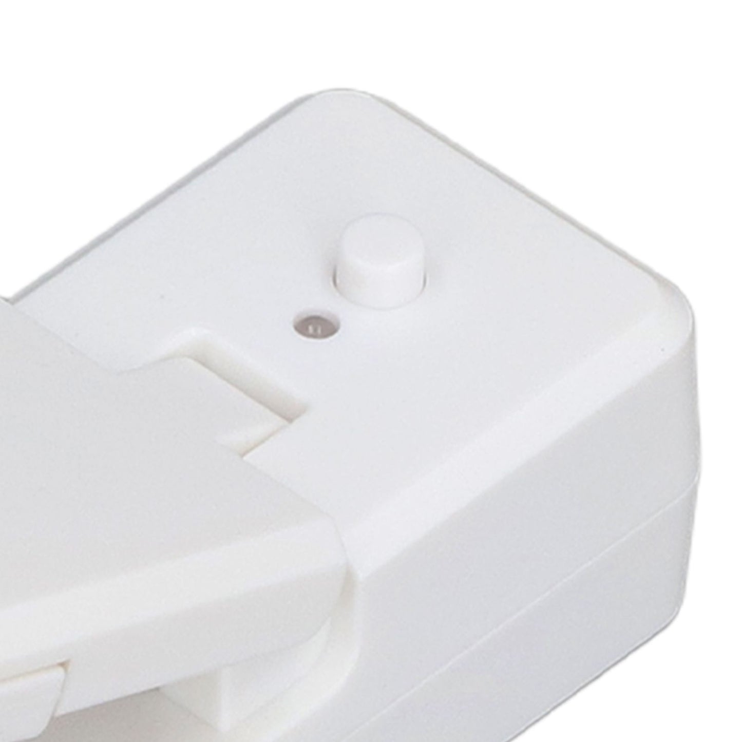 Portable Mini Bag Sealer with Magnet USB Charging Plastic Bag Sealing Machine for Home Kitchen UseWhite