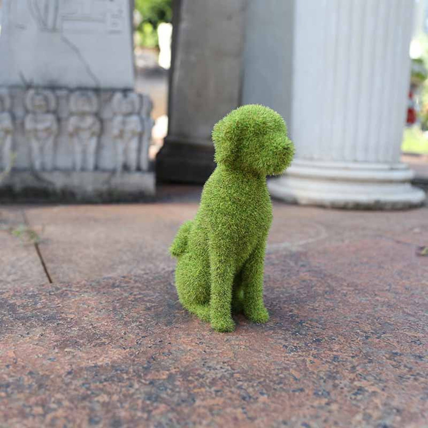 Flocked Animal Statue European Style Handcrafted Resin Simulation Moss Flocked Figurine for Garden Type A