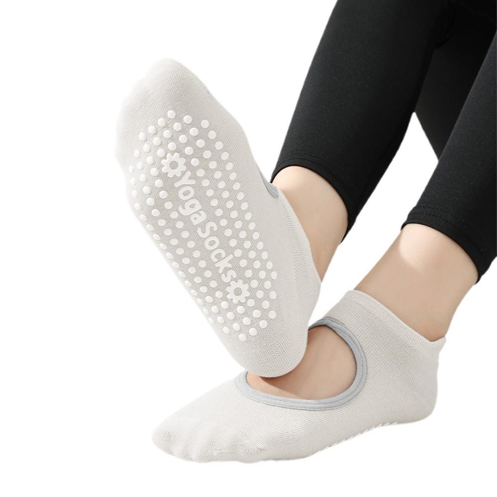 4 Pairs of Anti-Slip Yoga Socks Comfortable Pilates Socks with Grips for Workout Barre