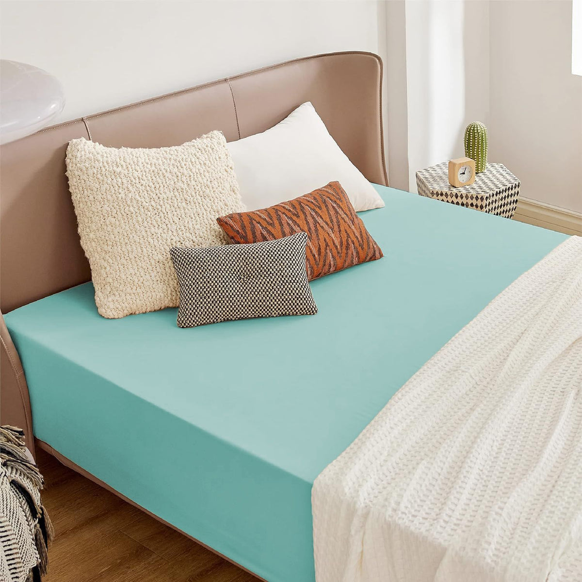2000TC Hotel Quality Fitted Sheets - 2 Piece Fitted Sheets  -Breathable Bedding - Wrinkle, Fade, Stain Resistant- 16inch/40cm Deep Pocket Fitted Bed Sheets-Wrinkle and Fade Resistant,(Ice blue,King Single)