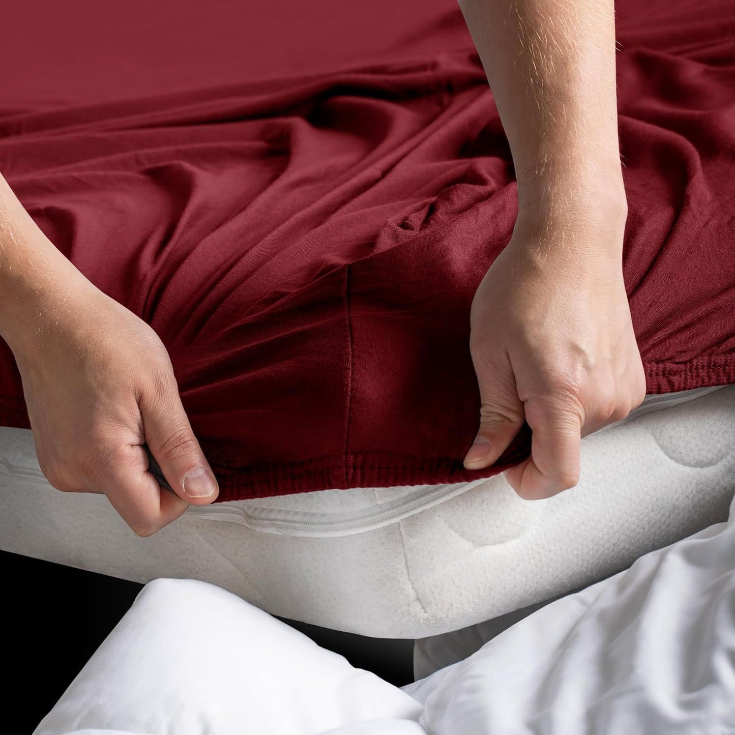 Hotel Quality Fitted sheets - 2 Piece Fitted sheets  -Breathable Bedding - Wrinkle, Fade, Stain Resistant- 26inch/40cm Deep Pocket Fitted Bed Sheet-Wrinkle and Fade Resistant,(Red,Single)