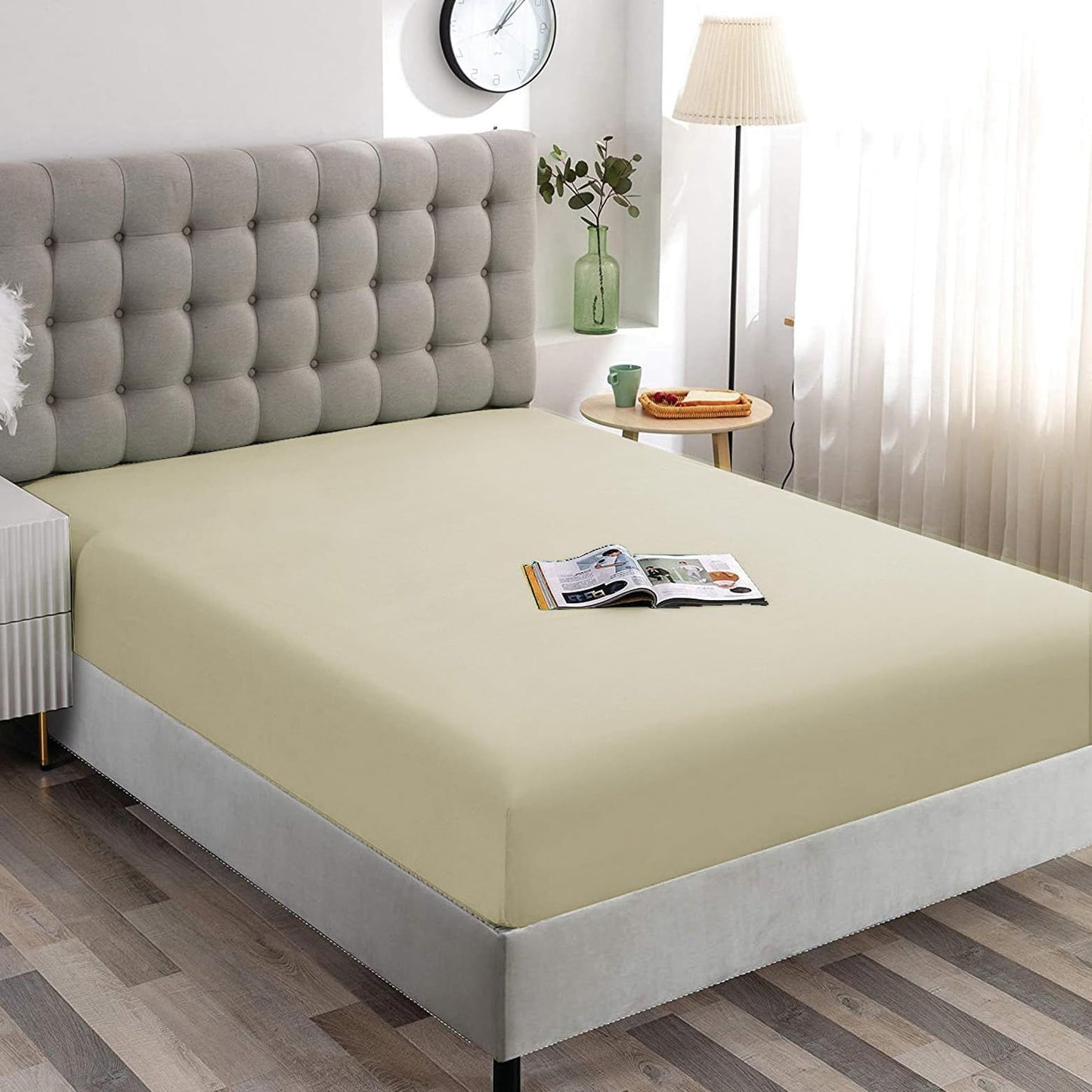 Hotel Quality Fitted Sheet - 1 Piece Fitted Sheet  -Breathable Bedding - Wrinkle, Fade, Stain Resistant- 16inch/40cm Deep Pocket Fitted Bed Sheet-Wrinkle and Fade Resistant,(Cream White,Queen)