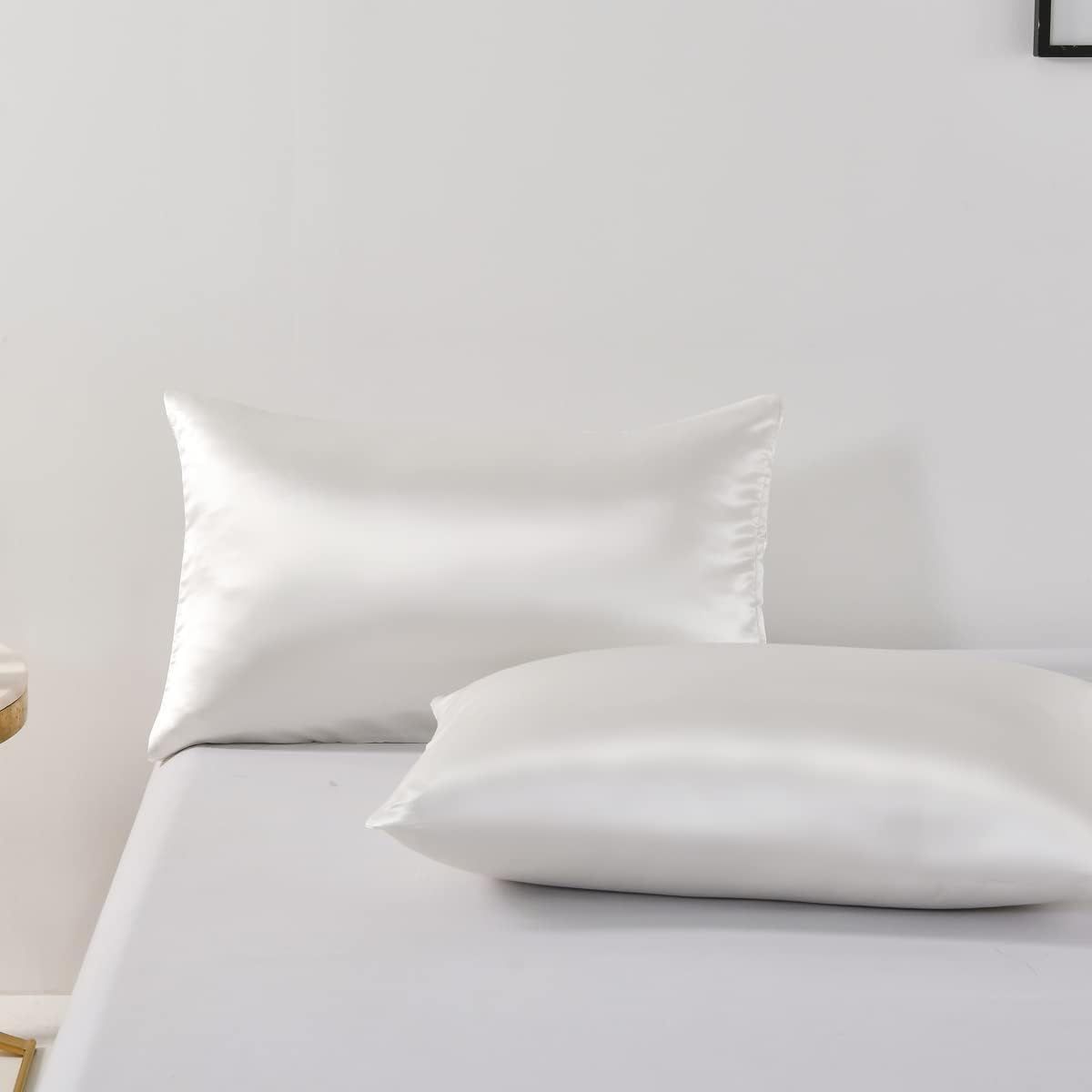 Satin Quilt cover Set Hotel 3 Pieces Quilt cover with Pillowcase, Art Silk Bedding Set-Luxury Soft Silky pillowcase for Hair and Skin, Similar to Silk Duvet/Donna Cover Set- 3 Pieces(Super King,White)