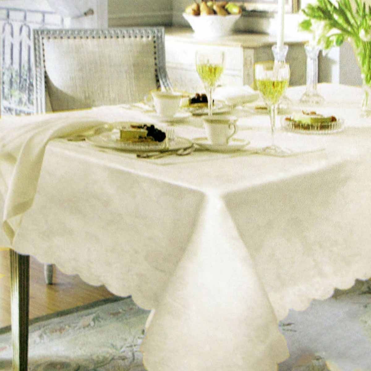 Swirl Leaf Cream Jacquard Table Cloth with Scalloped Edging 140 x 180 cm / 4 Seater