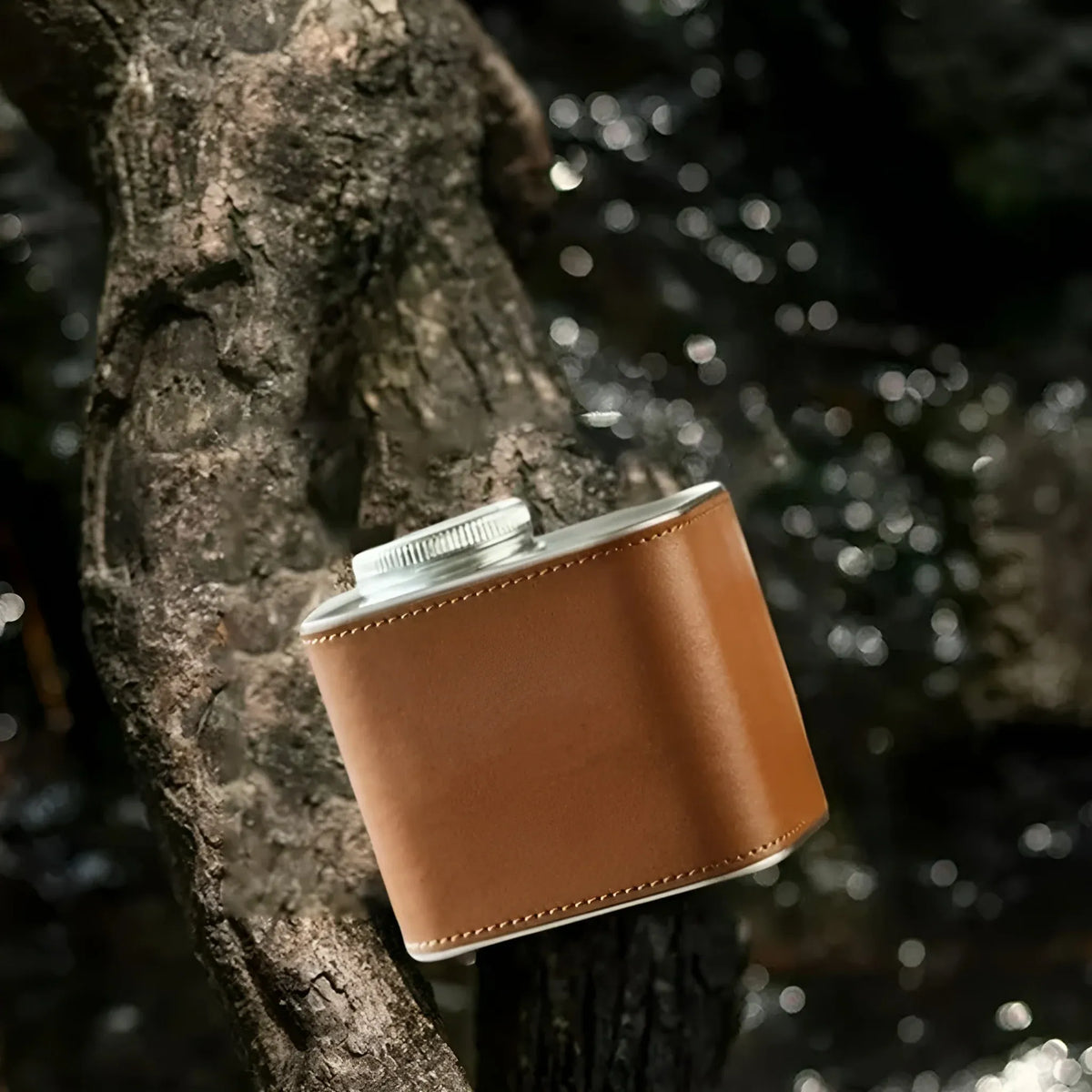 Airtight Coffee Canister Storage Jar Pour Valve Leather 9.6 x 7 x 9.3cm - Brown