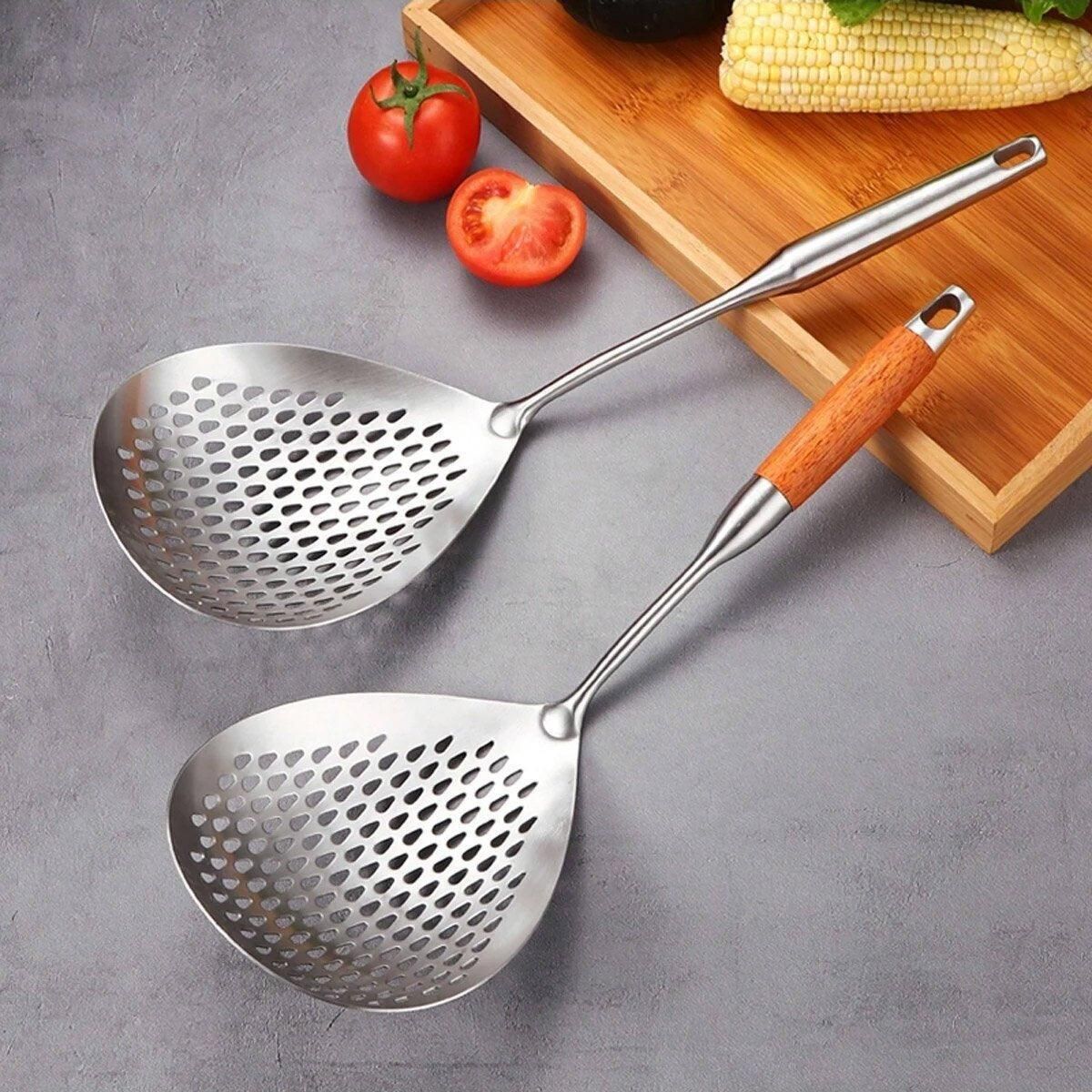 304 Stainless Steel Kitchen Colander Long Handle Noodle Dumpling Strainer Spoon - Yellow wood