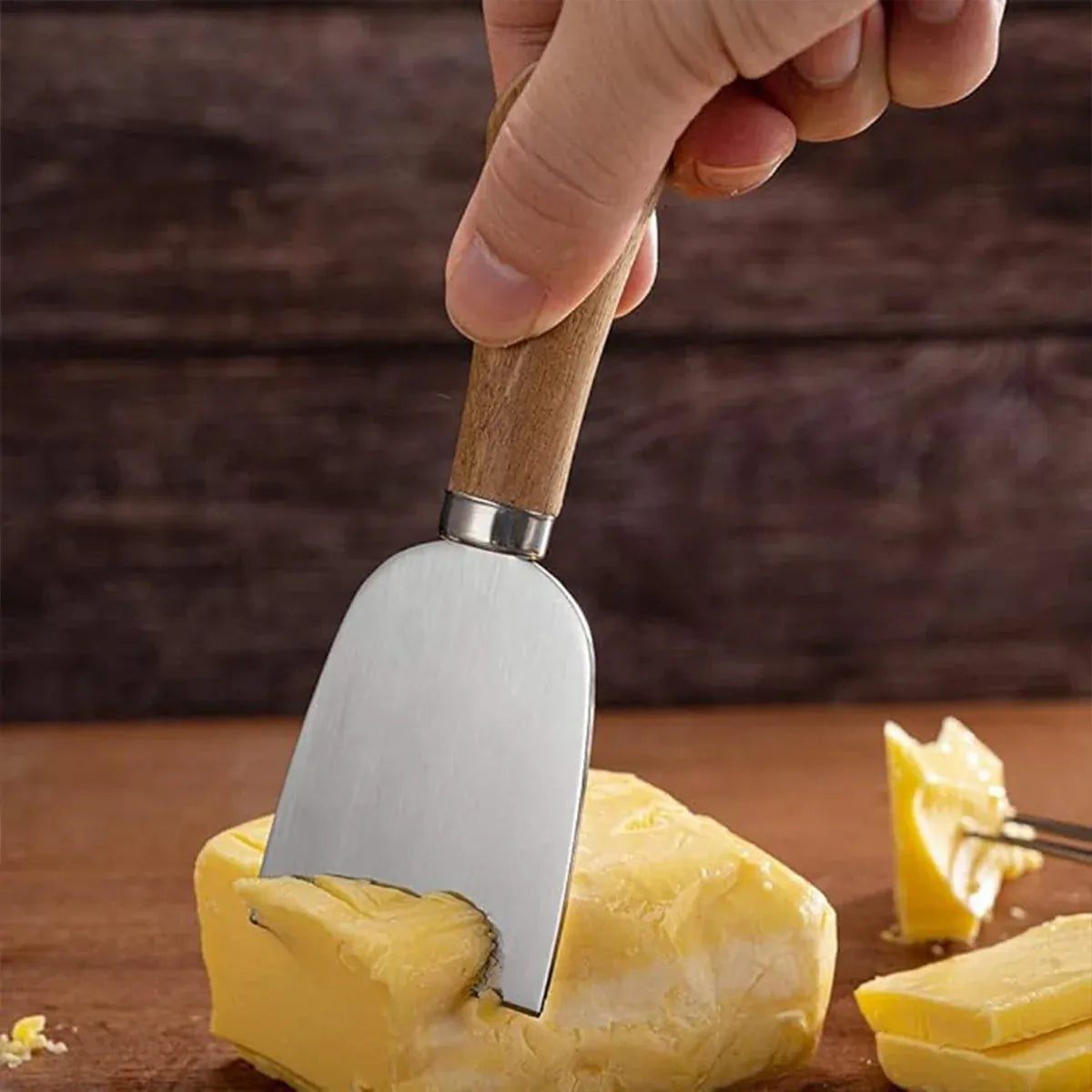4 Piece Stainless Steel Cheese Knife Set Sharp Blades Ergonomic Handles Durable