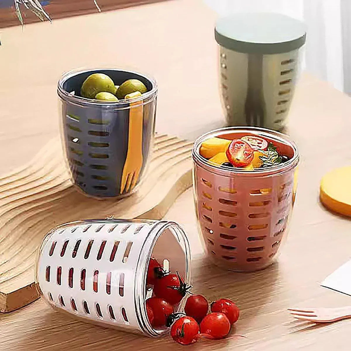 Portable Drainable Fruit Cup Plastic Sealed Cup for Snacks and Travel Use - Green