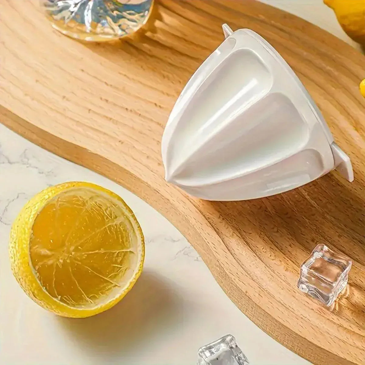 Manual Juice Extractor for Orange Lemon Home Citrus Juicer Hand Compressor - Green