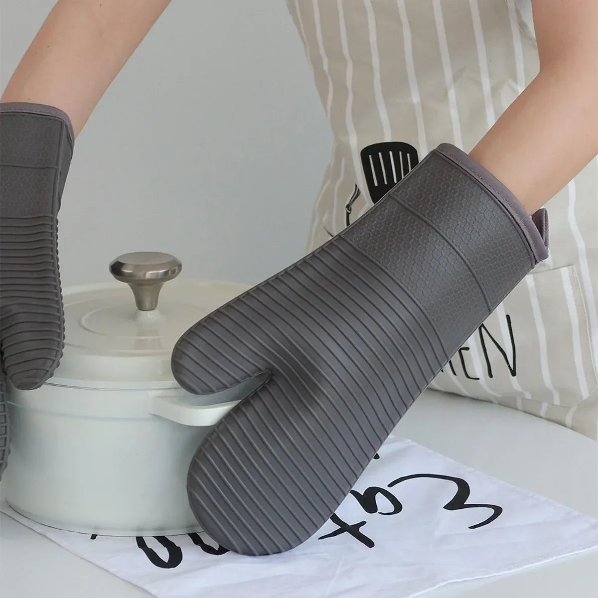 Silicone Heat Resistant Gloves Baking Oven Mitts Insulated Kitchen Cooking Glove