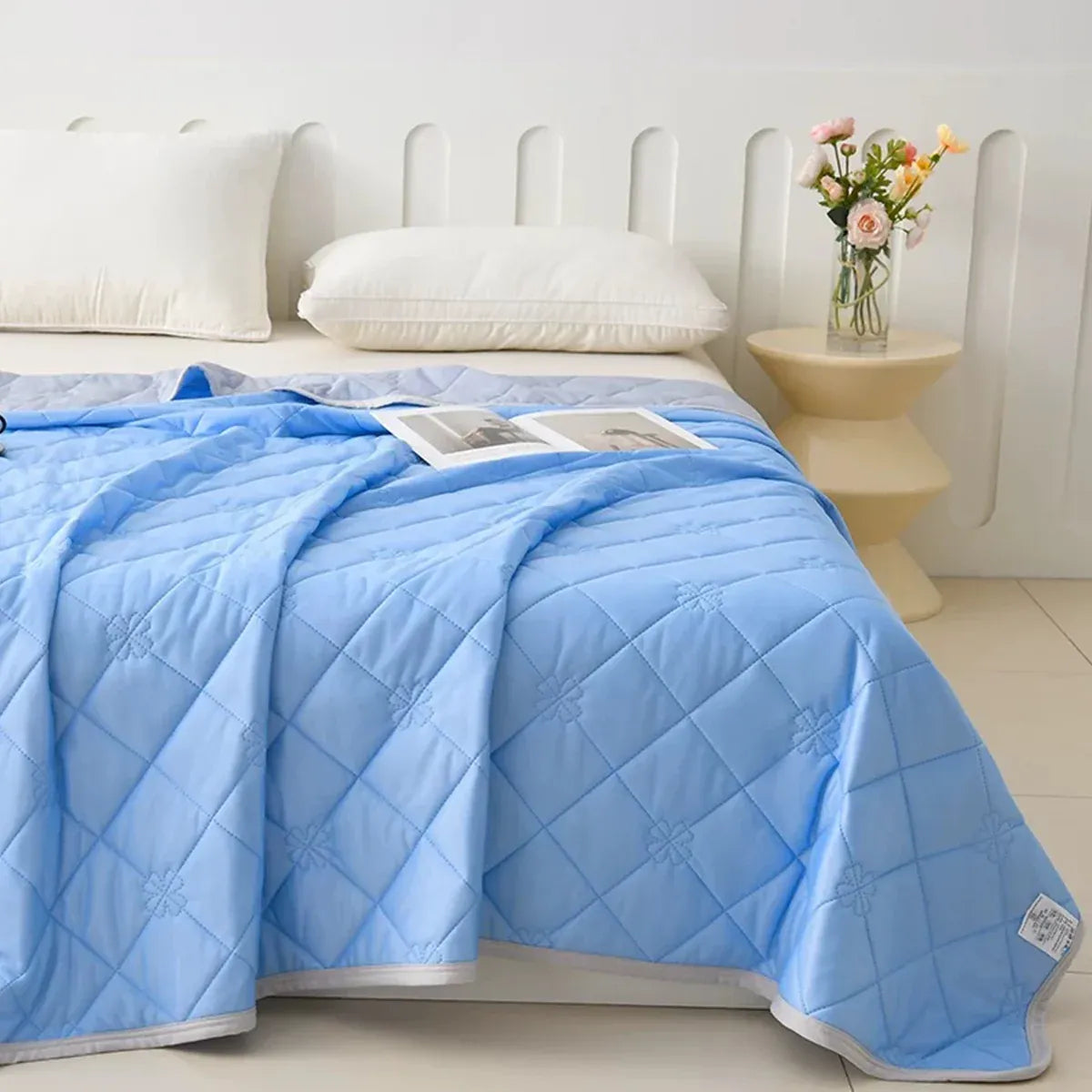 Cooling Summer Quilt 180 x 200cm Ice Silk Solid Colour Lightweight Comforter - Blue