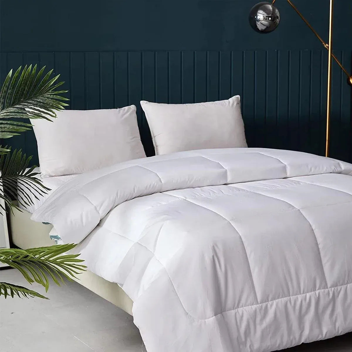 Luxury Hotel Quilt Core – Soft Microfiber Down Alternative Comforter for All Seasons - 210x210cm-Brushed