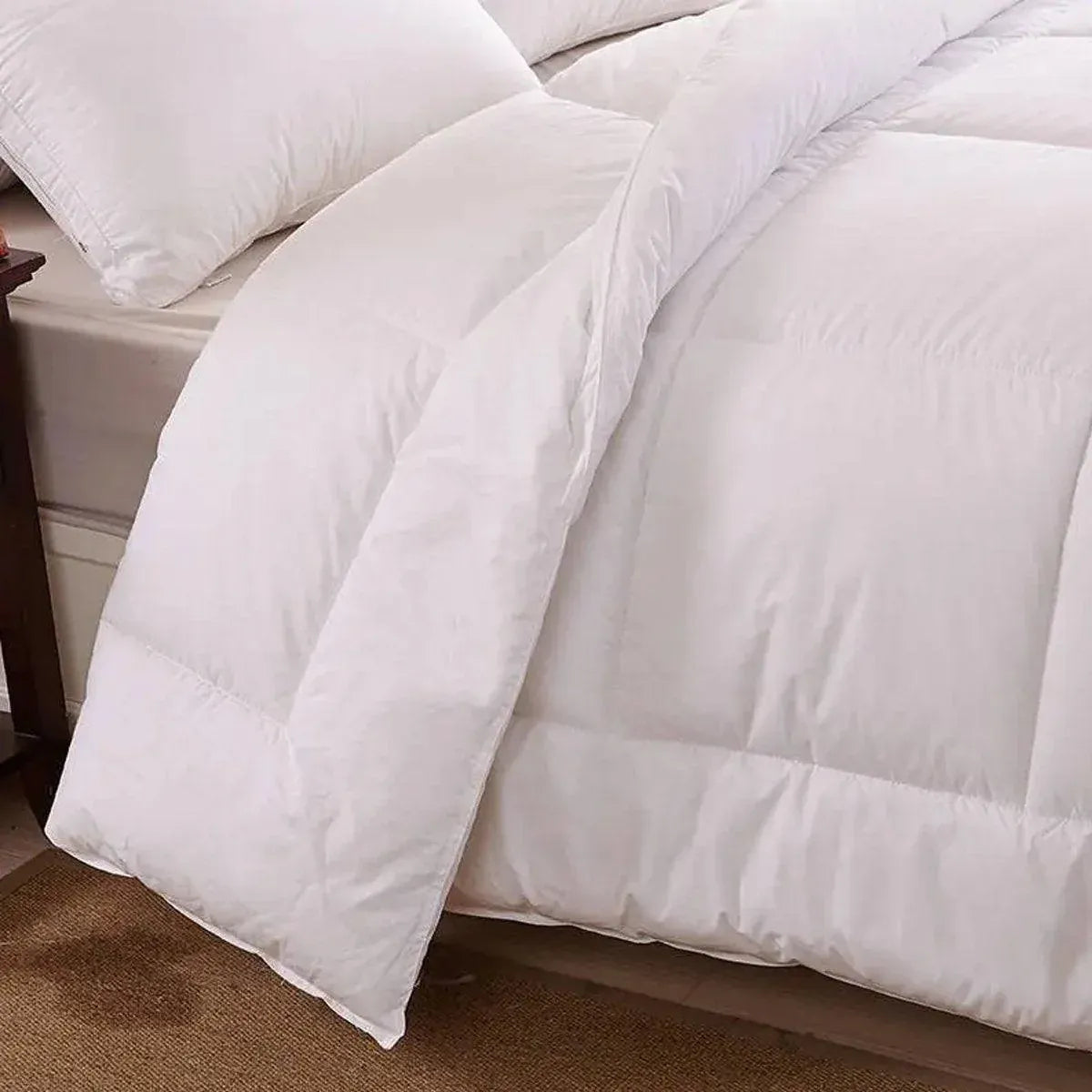 Luxury Hotel Quilt Core – Soft Microfiber Down Alternative Comforter for All Seasons - 140x210cm-Brushed