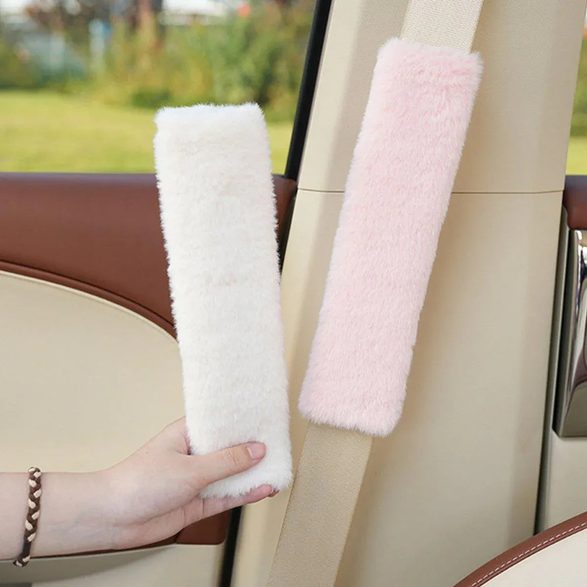 Winter Plush Shoulder Strap Cover Neck Cushion Pad for Comfortable Car Travel 2PCS - Black