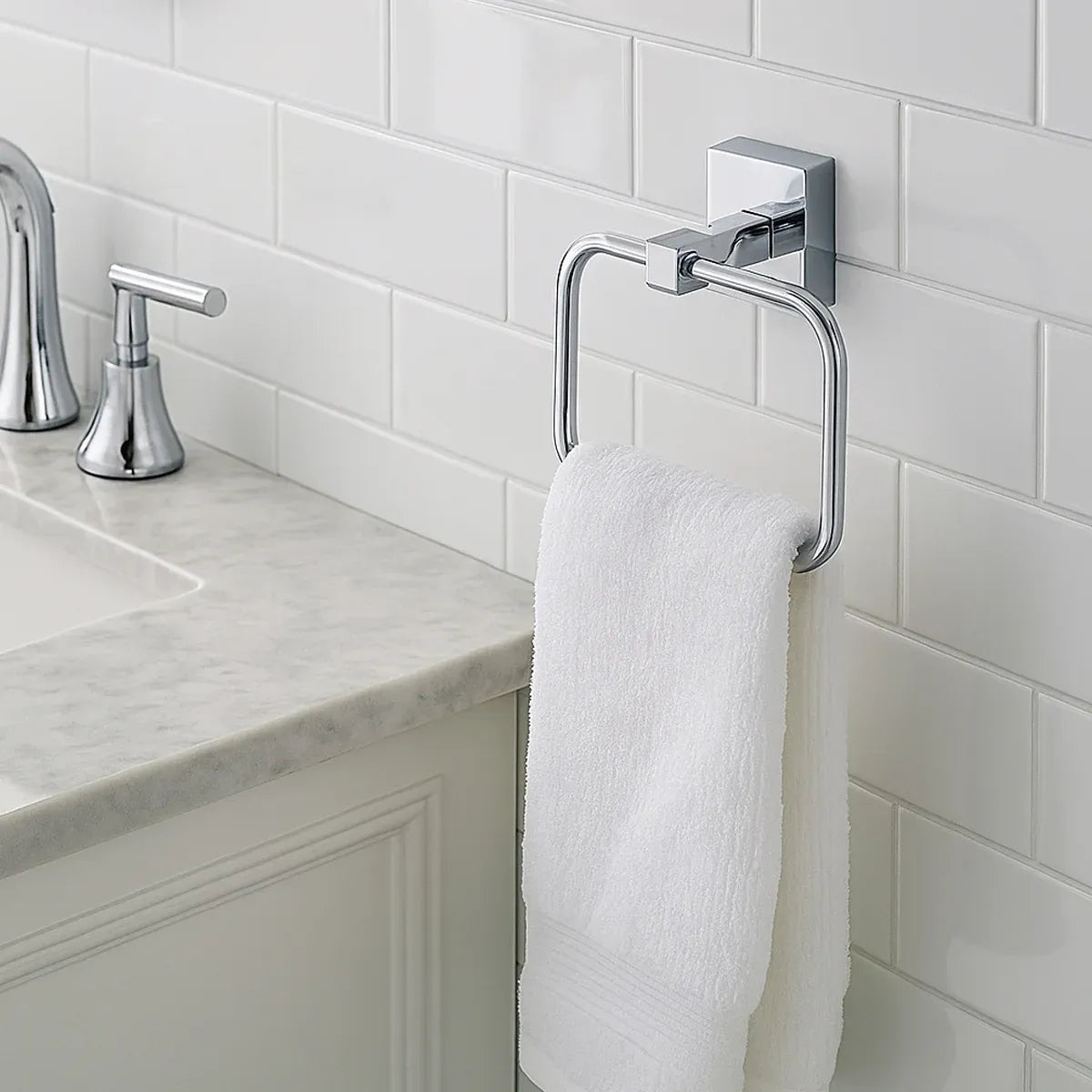 Bathroom Towel Rack and Towel Rod Hanger Wall Mounted for Bathroom Organizer