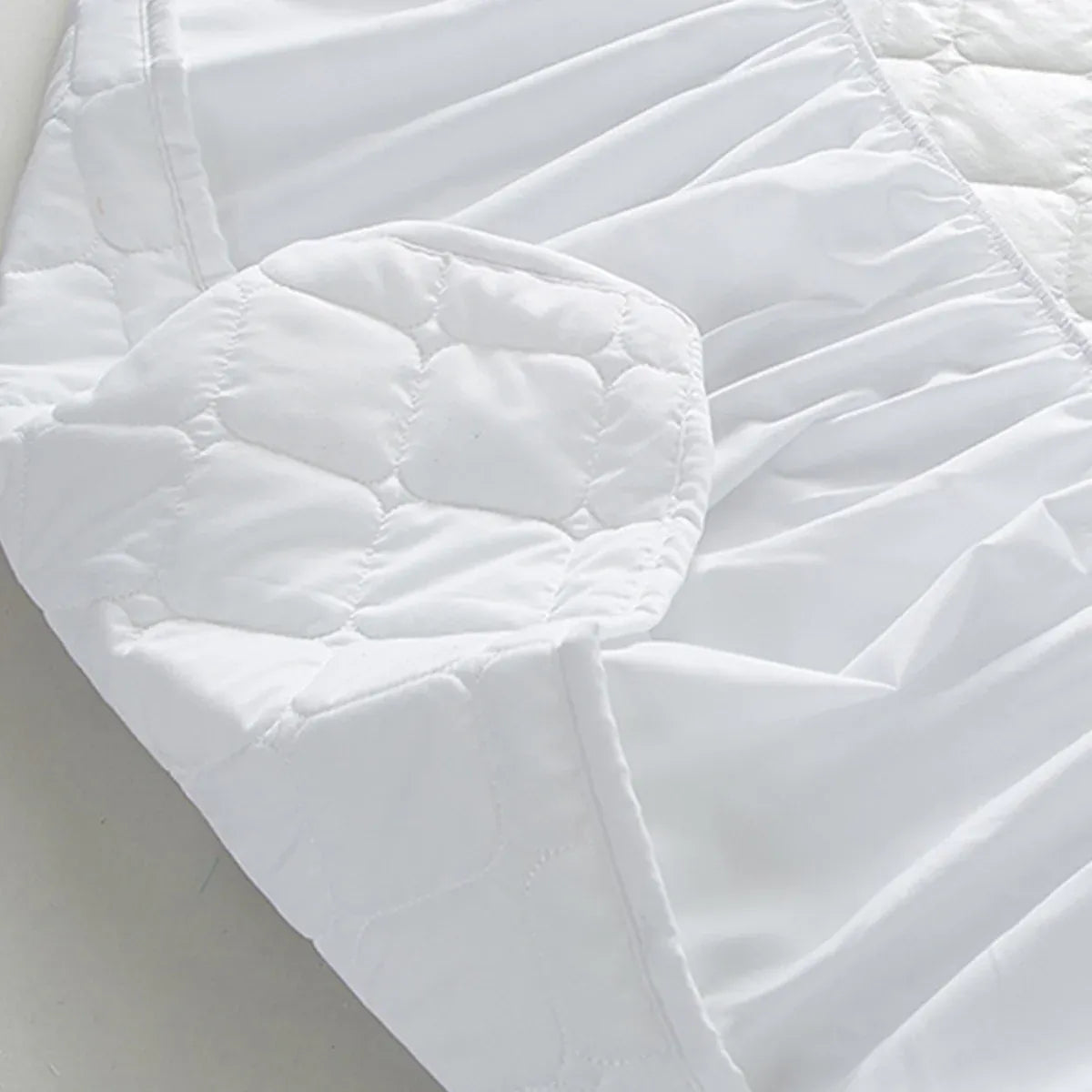 Hotel Mattress Protector Bed Top Cover Waterproof Fitted Sheet Bedroom Hygiene - 153x203cm