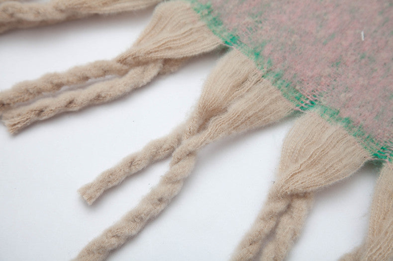 Green Plush Gradient Winter Scarf Shawl - Thick Textured Circle Yarn with Chunky Tassels - 185cm x 40cm