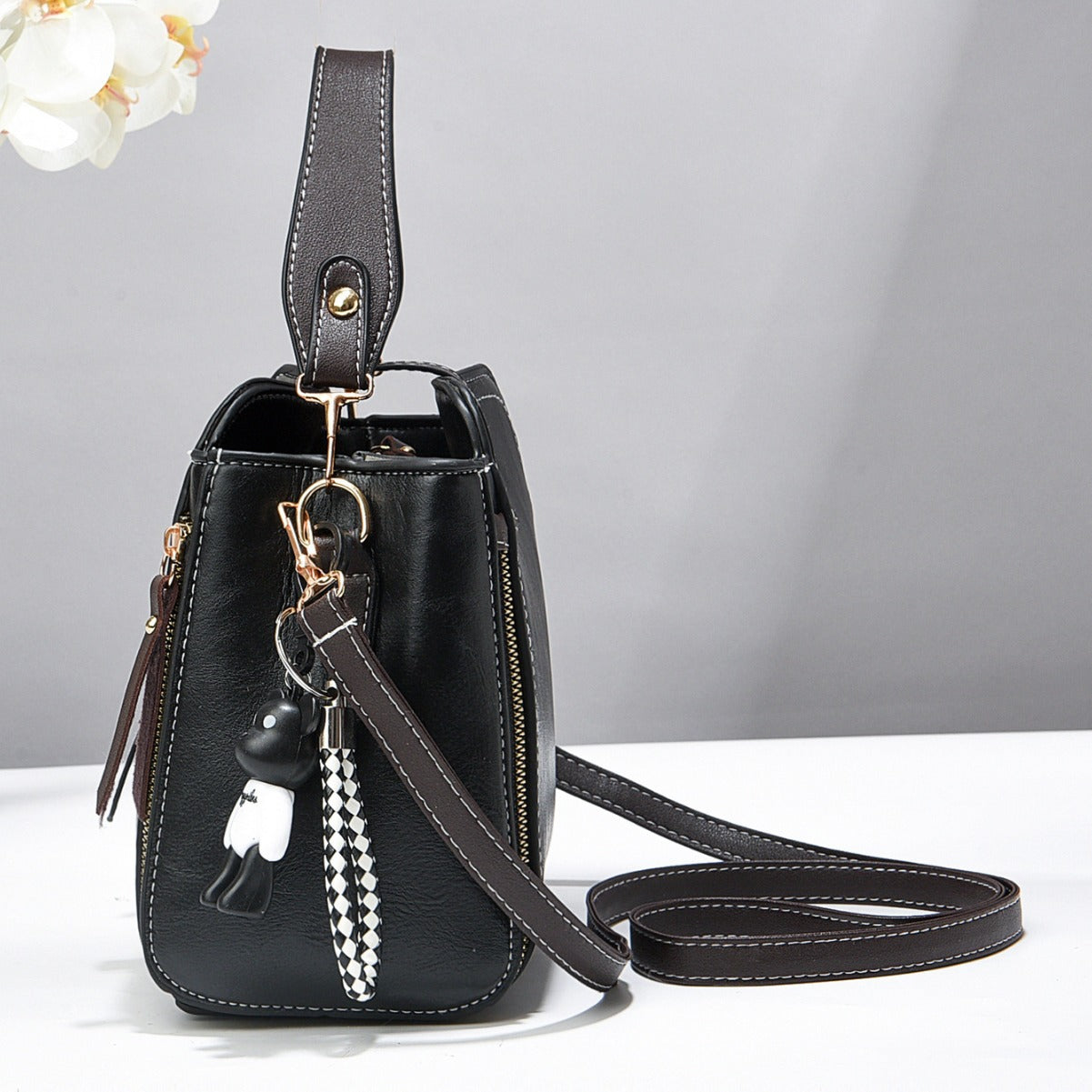 Wine red Fashion Women's Bucket Bag - Summer Crossbody Shoulder Handbag with Keychain