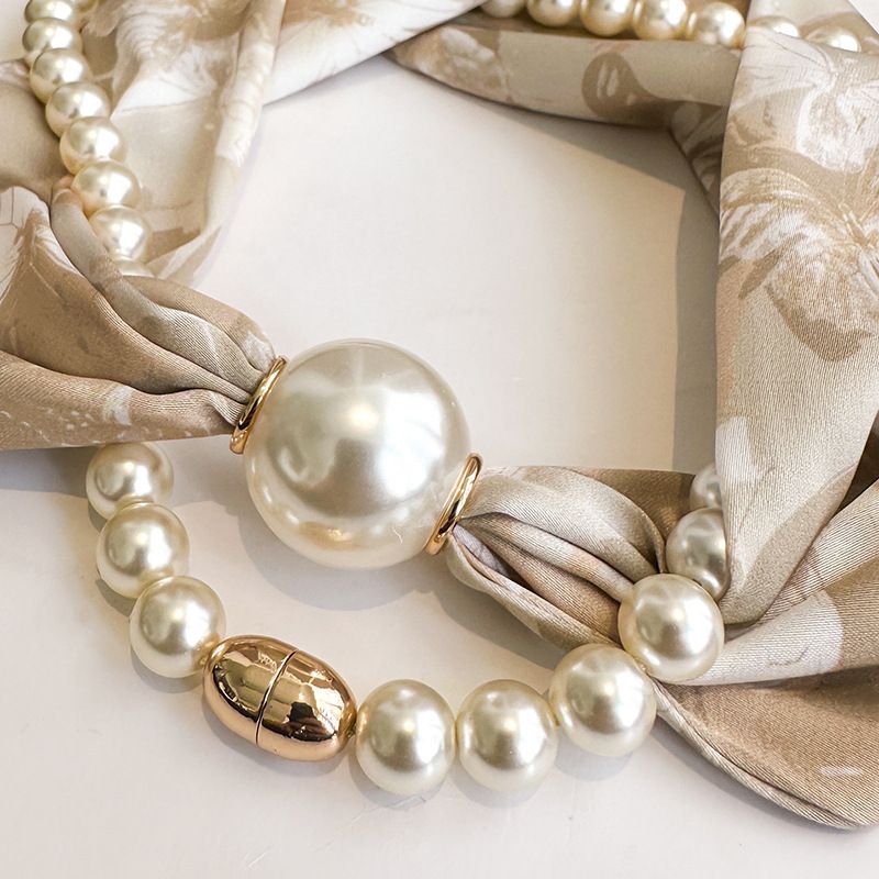 Light Green 2-in-1 Magnetic Pearl Scarf & Necklace Set - Floral Print Polyester Neck Wrap with Detachable Bead Chain