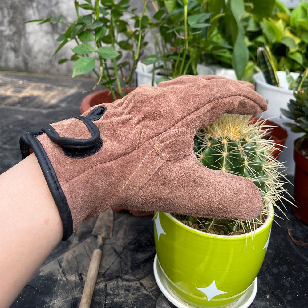 Size M Heavy-Duty Cowhide Protective Gloves with Heat Resistant and Wear-Proof Leather for Outdoor Camping Welding and Industrial Work Reliable Hand Guard for Local Professionals