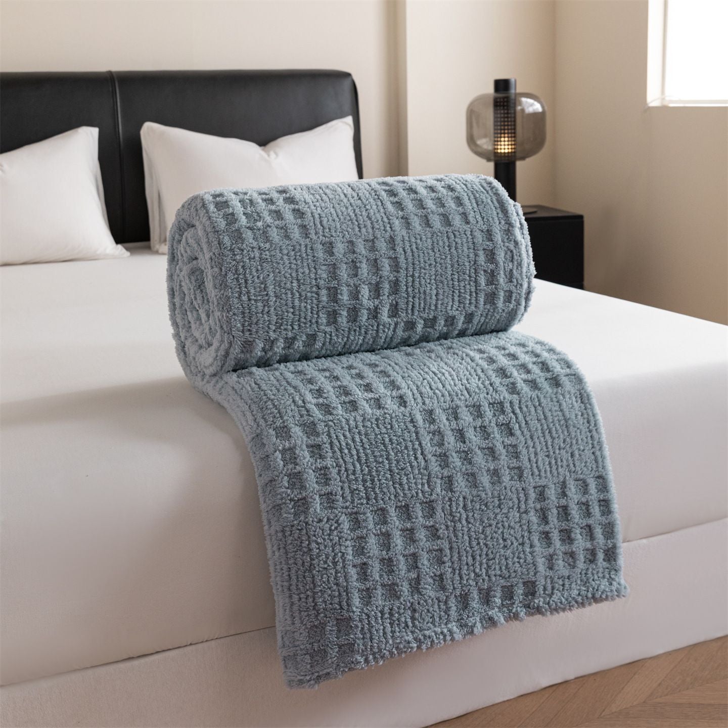 Blue-gray 150*200cm Thickened Double-Sided Plush Waffle Weave Throw Blanket - Anti-Static Taffeta Velvet & Flannel Fleece - Warm, Soft, Non-Shedding Blanket for Winter, Sofa, Bed & Office