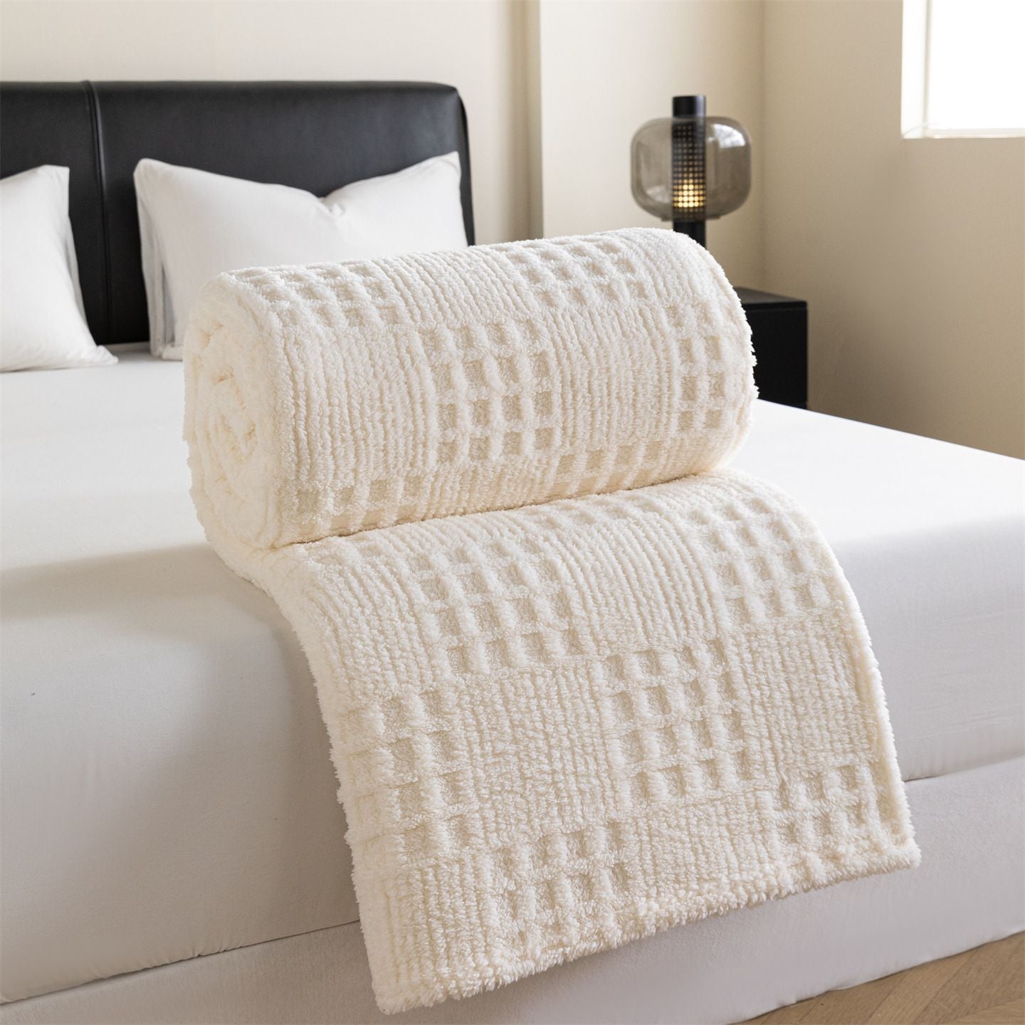 Beige 150*200cm Thickened Double-Sided Plush Waffle Weave Throw Blanket - Anti-Static Taffeta Velvet & Flannel Fleece - Warm, Soft, Non-Shedding Blanket for Winter, Sofa, Bed & Office