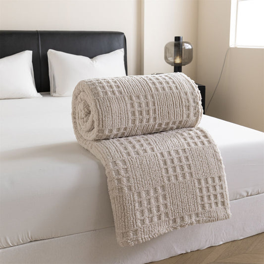 Light coffee color 150*200cm Thickened Double-Sided Plush Waffle Weave Throw Blanket - Anti-Static Taffeta Velvet & Flannel Fleece - Warm, Soft, Non-Shedding Blanket for Winter, Sofa, Bed & Office
