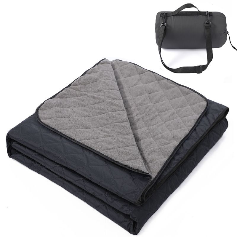 2-in-1 Winter Camping Warmth Kit with Carry Bag: 210 * 75cm Blue Portable Waterproof Warm Sleeping Bag and 200 * 140cm Large Black Double Layer Waterproof Fleece Camping Blanket for Hiking Travel Indoor Outdoor Use