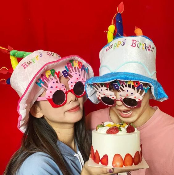 2-piece Blue Plush Birthday Cake Hat Set - Novelty Party Accessory with Matching Glasses, Fun Photo Prop for Adults and Kids